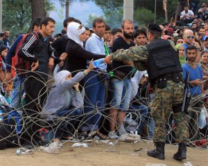 24/08/2015- Macedonia - Milhares de Refugiados chegam à Macedónia.